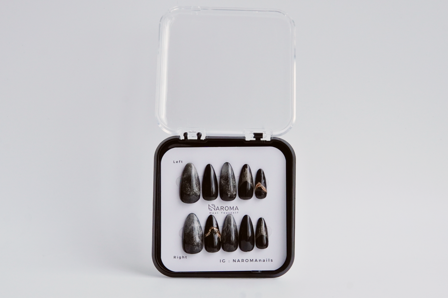 Cosmic Allure: Cat Eye Galaxy Press-On Nails